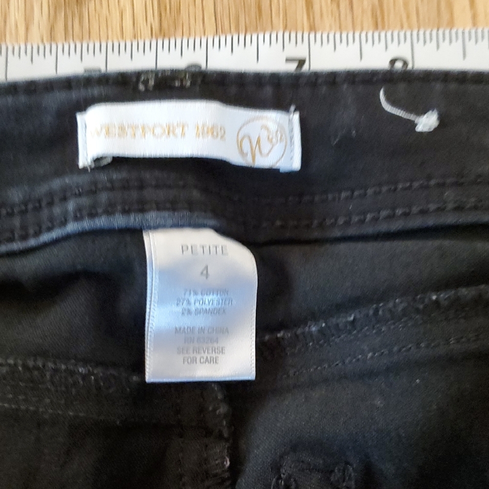 Westport Charcoal Capris - Picture 3 of 7